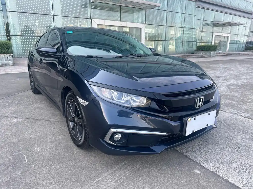 Civic 2019 220TURBO CVT Dynamic Edition National V купить на сайте DeffCars