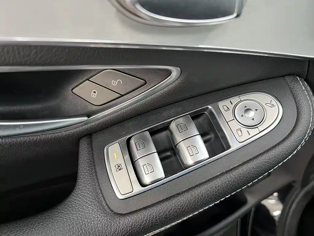 Mercedes-Benz GLC 2022 facelift three GLC 260 L 4MATIC dynamic type купить на сайте DeffCars