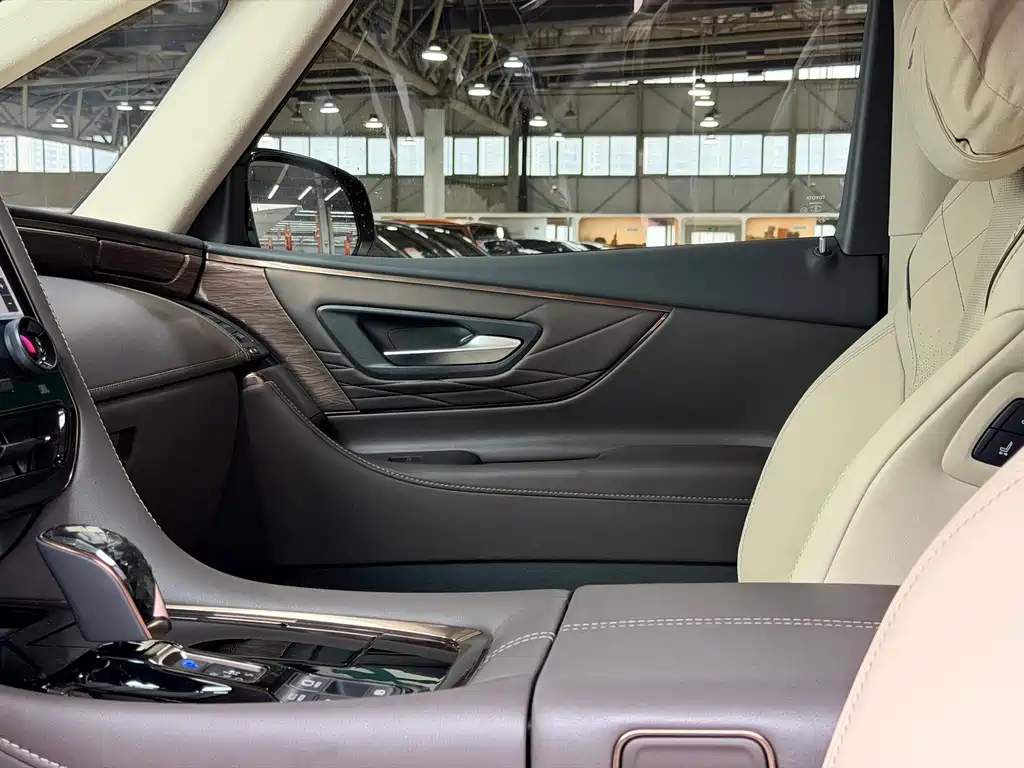 Alfa 2025 Shuangqing 2.5L Premium Gold Edition купить на сайте DeffCars