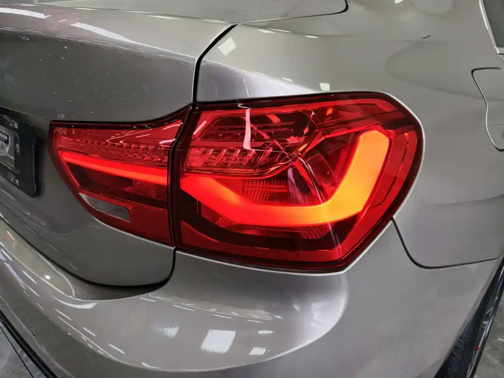 BMW 1 Series 2018 118i Sports купить на сайте DeffCars