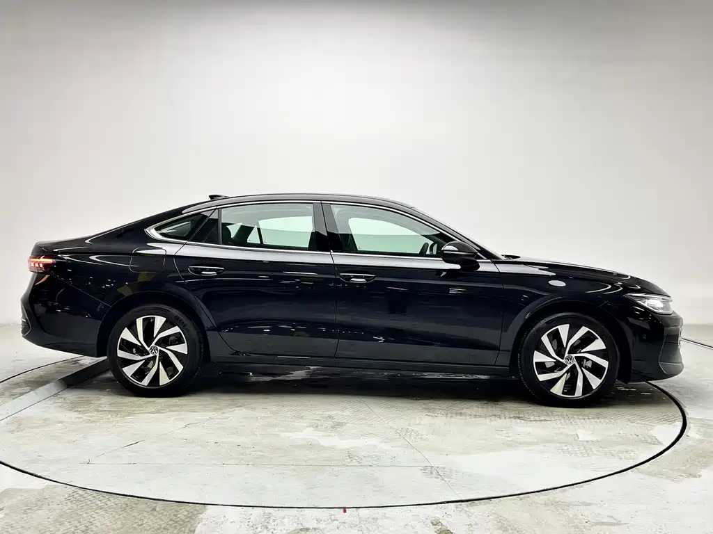 Passat 2025 Pro 380TSI Longyun Edition купить на сайте DeffCars