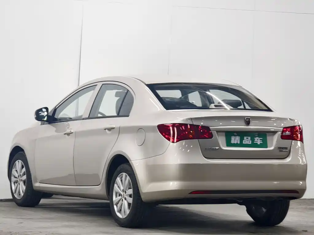 ROEWE 350 2015 1.5L manual luxury sunroof version купить на сайте DeffCars