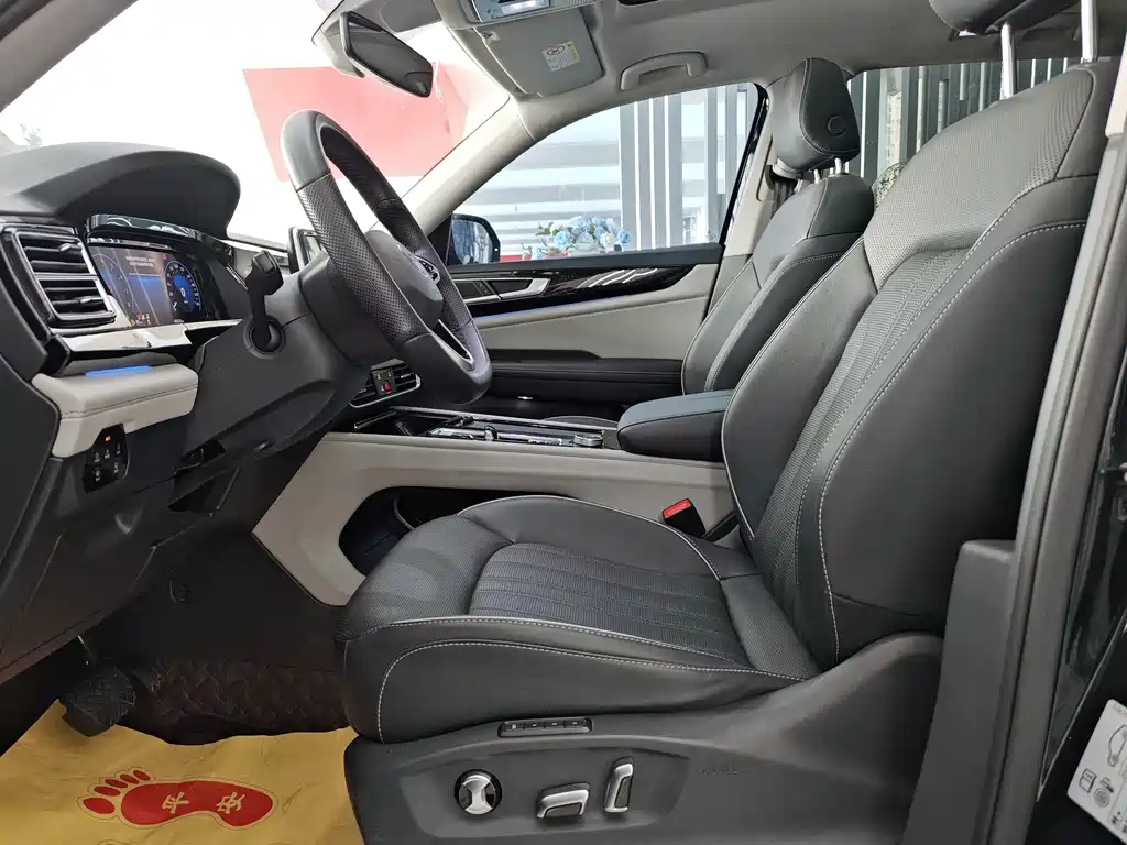 Touron 2022 380TSI four-wheel drive luxury version купить на сайте DeffCars