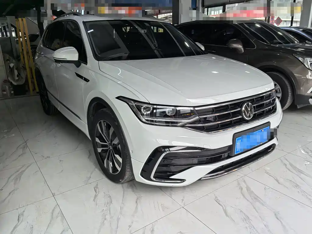 Tiguan L 2023 330TSI automatic two-wheel drive R-Line version купить на сайте DeffCars