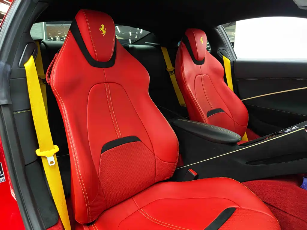 Roma 2020 3.9T V8 купить на сайте DeffCars