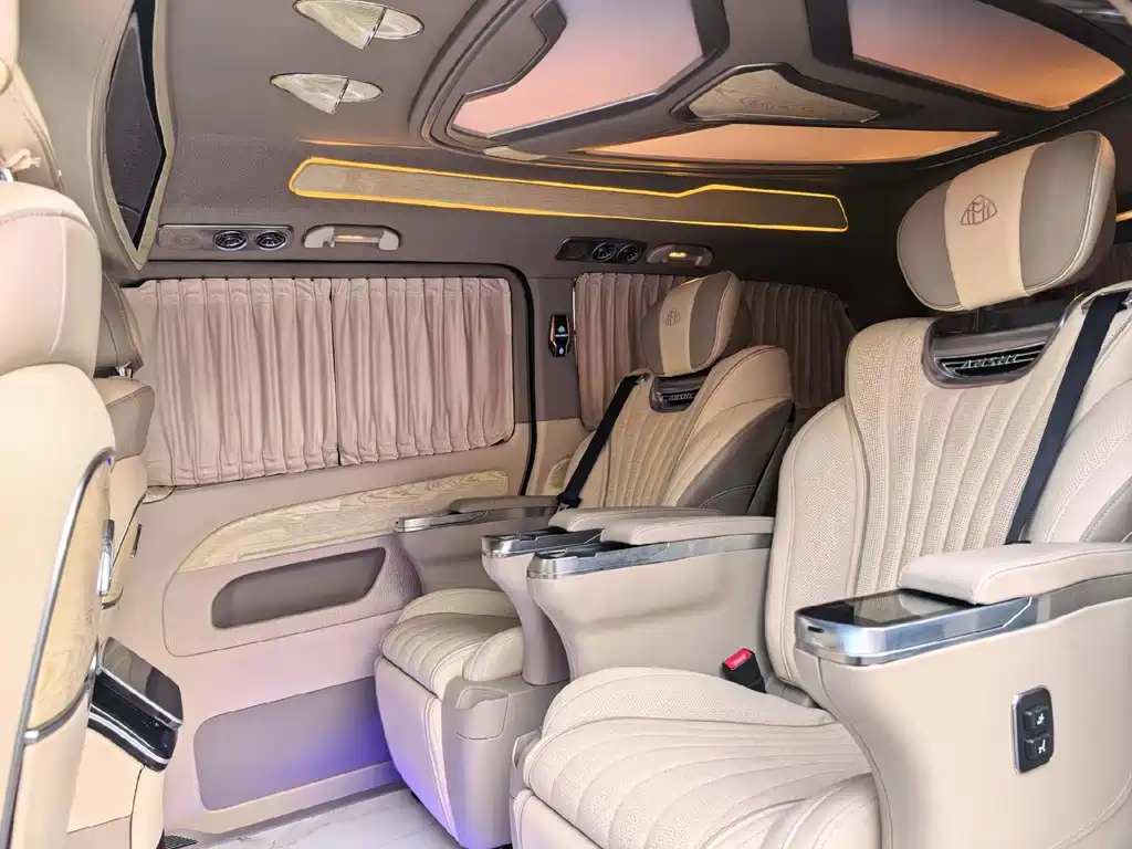 Vito 2023 2.0T Business Edition 8 seats купить на сайте DeffCars