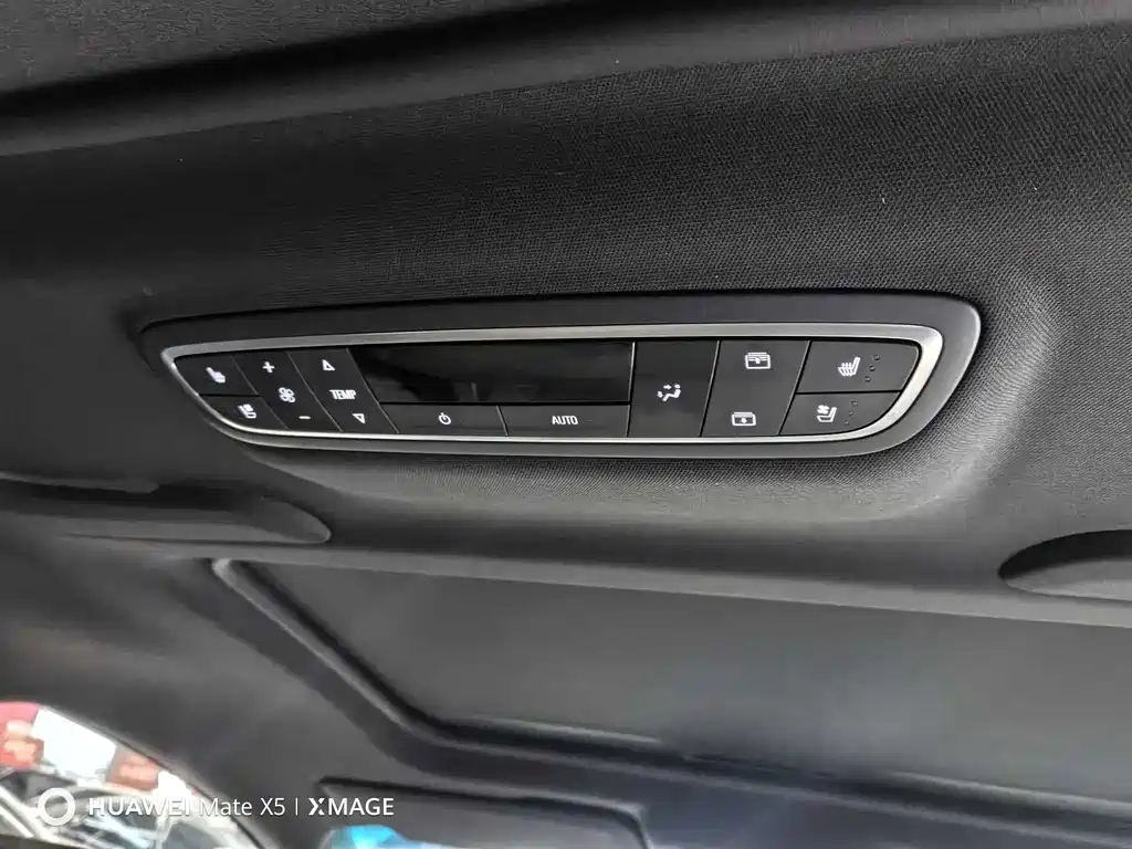 Buick GL8 2022 ES Lu Zun 653T luxury model купить на сайте DeffCars