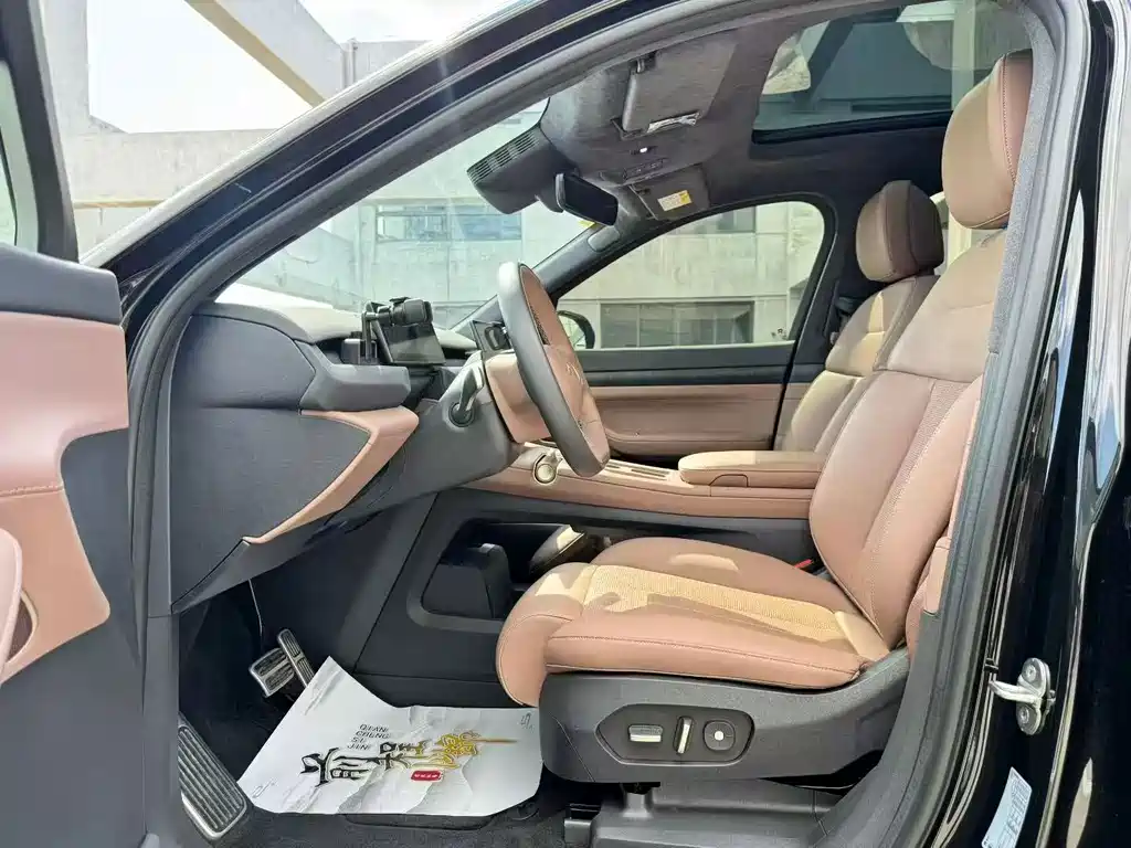 NIO ES8 2023 75kWh Executive Edition купить на сайте DeffCars