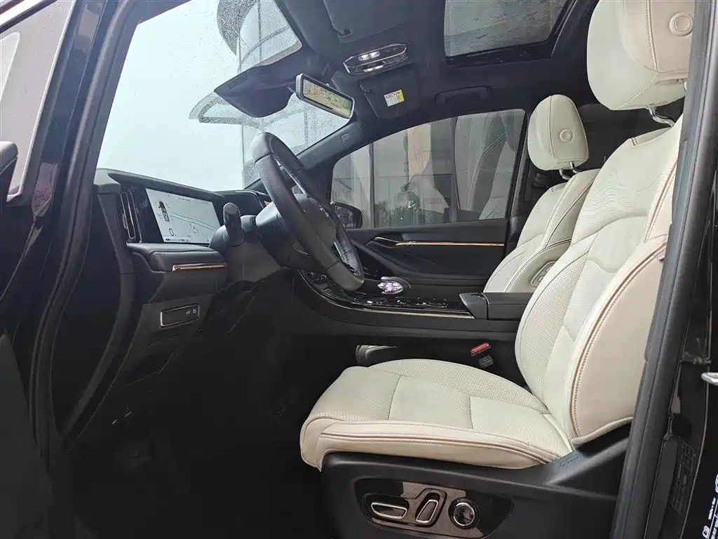 Trumpchi M8 2023 Grandmaster Series Dual Engine Royal Edition купить на сайте DeffCars