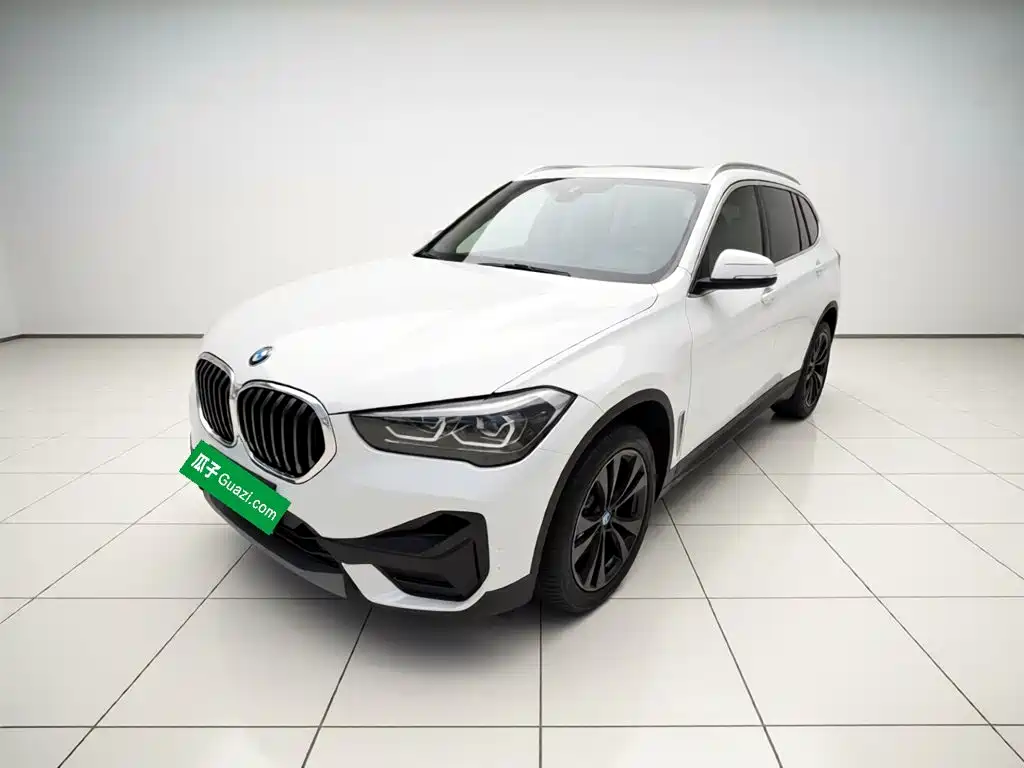 BMW X1 2021 facelift sDrive20Li fashionable model купить на сайте DeffCars