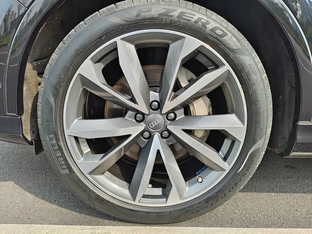 Audi Q7 2020款 55 TFSI quattro S line运动型 купить на сайте DeffCars