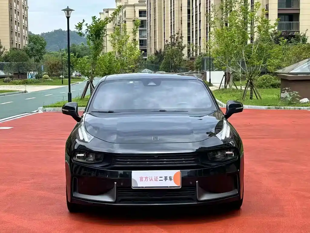 Lynk & Co 03 2021 2.0TD Automatic Pro купить на сайте DeffCars