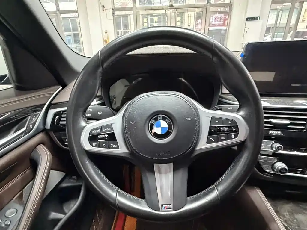 BMW 5 Series 2022 facelift 2 525Li M sports package купить на сайте DeffCars