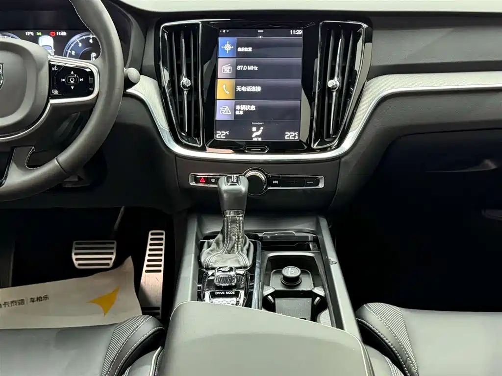Volvo S60 2020 T4 Zhiyuan Sport Edition купить на сайте DeffCars