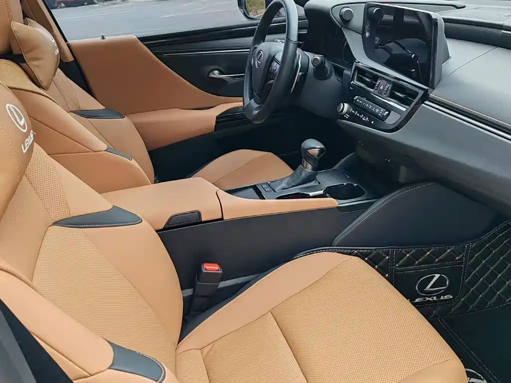 Lexus ES 2023 200 Superior Edition купить на сайте DeffCars