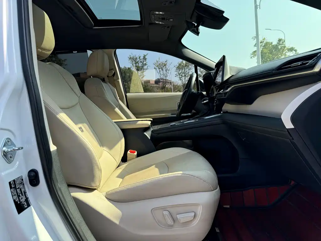 Grevia 2023 2.5L Hybrid Monarch VIP Edition купить на сайте DeffCars