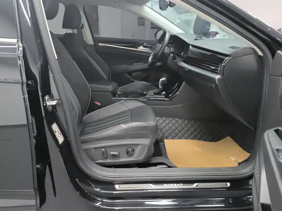 Passat 2023 facelift 330TSI Star Elite Edition купить на сайте DeffCars