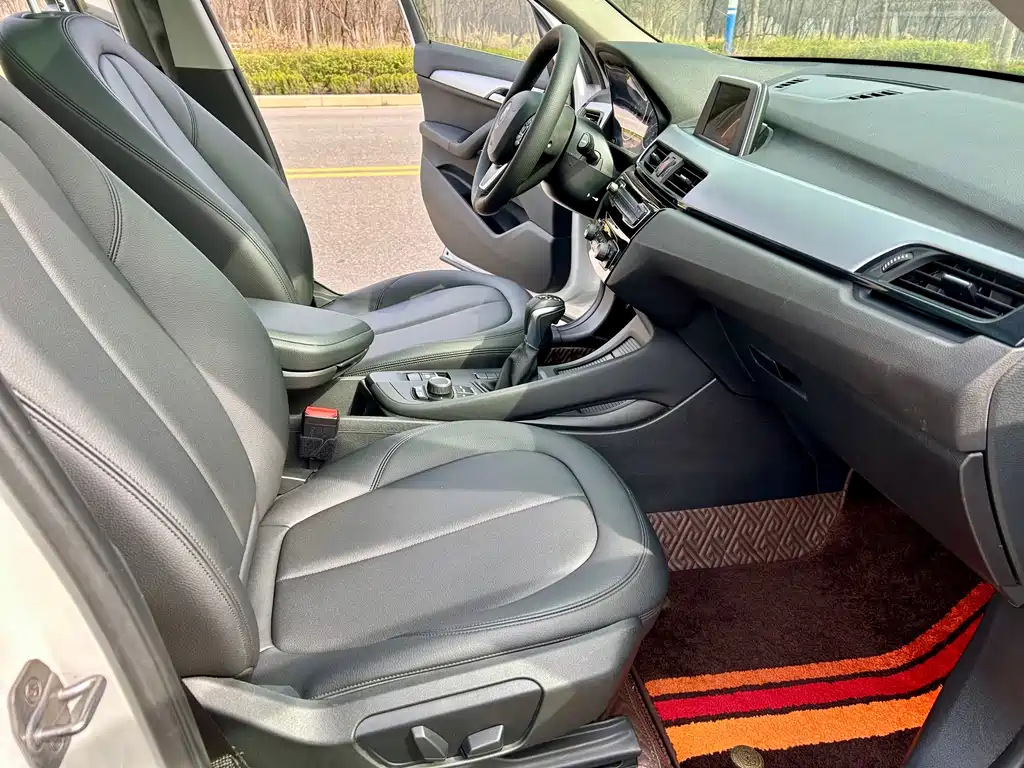BMW X1 2018 sDrive20Li Leading Model купить на сайте DeffCars