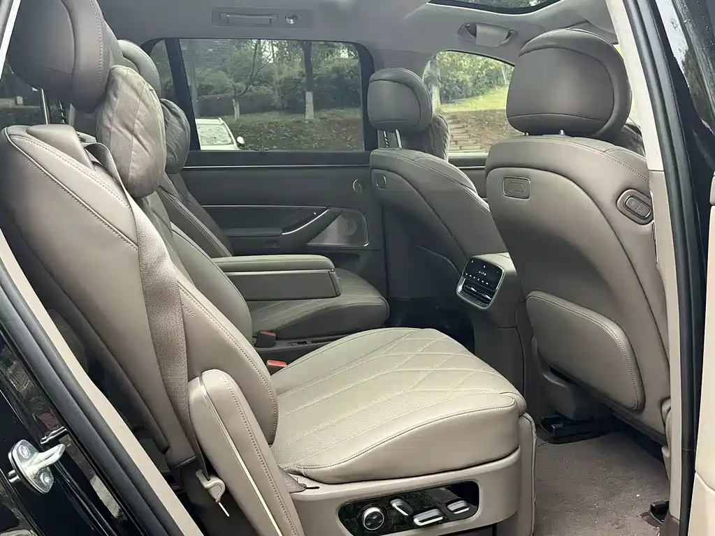 Wenjie M8 2025 pure electric Max+ six-seat long-range version купить на сайте DeffCars