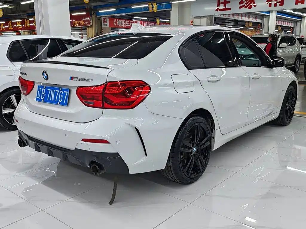 BMW 1 Series 2023 125i M Sports Night Edition купить на сайте DeffCars