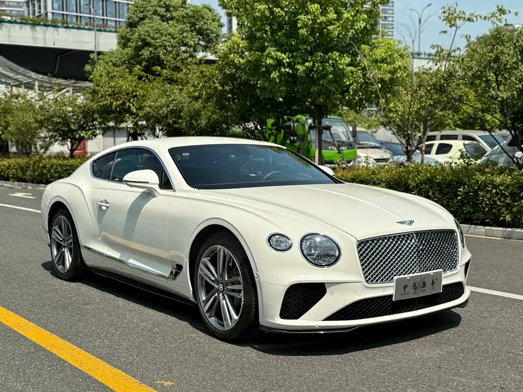 Continental 2024 4.0T GT V8 купить на сайте DeffCars