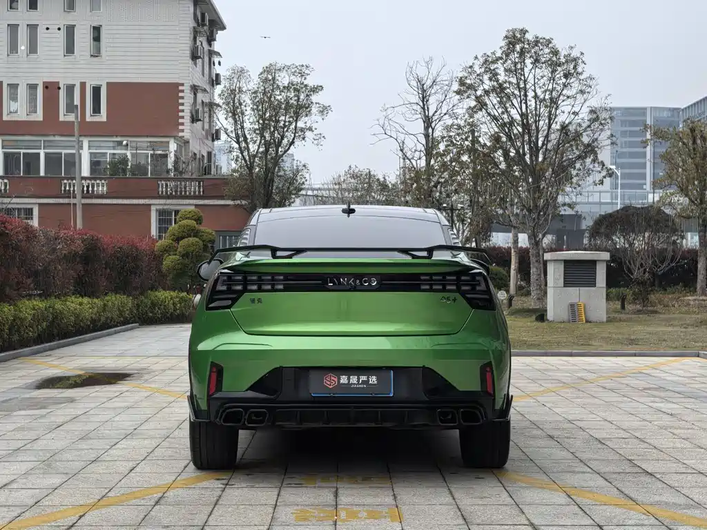 Lynk & Co 05 2022 05+ 2.0TD Automatic Performance Package купить на сайте DeffCars