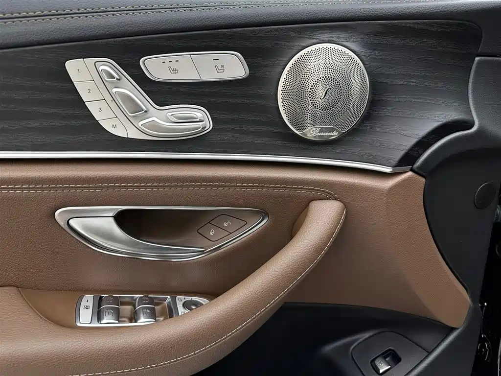 Mercedes-Benz E-Class 2023 facelift E 300 L sports luxury model купить на сайте DeffCars