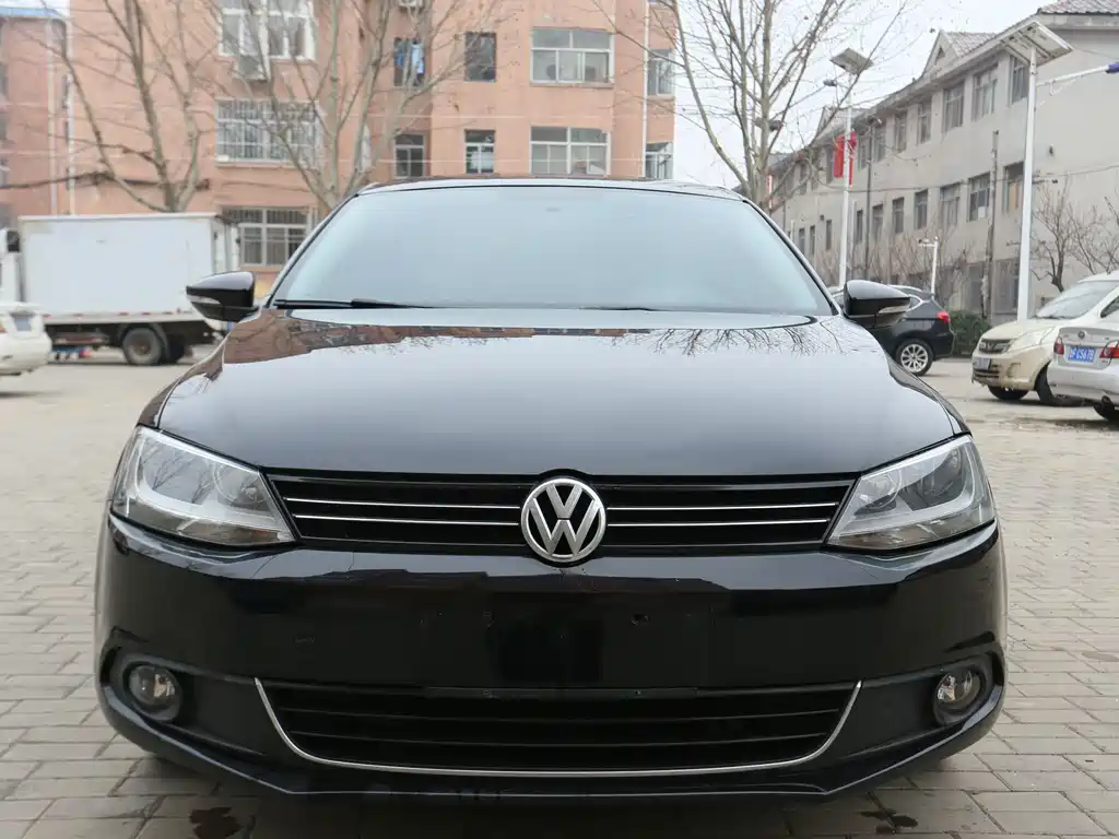 Sagitar 2015 1.6L manual comfort model купить на сайте DeffCars