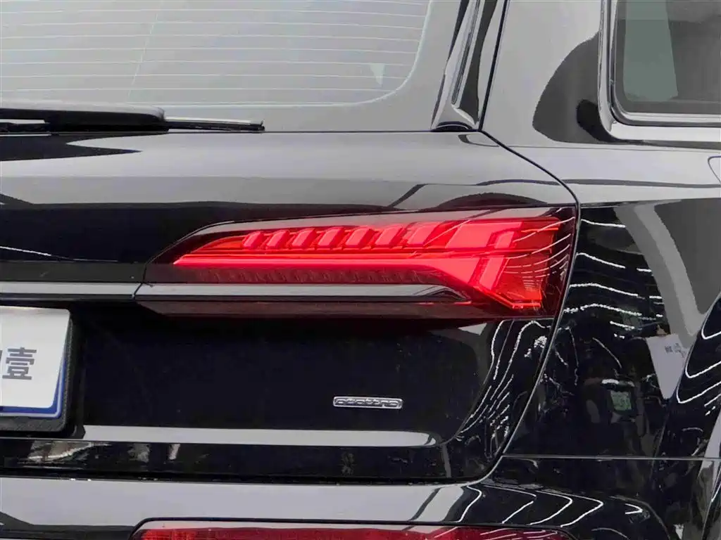 Audi Q7 2024 45 TFSI quattro S line Black Warrior купить на сайте DeffCars