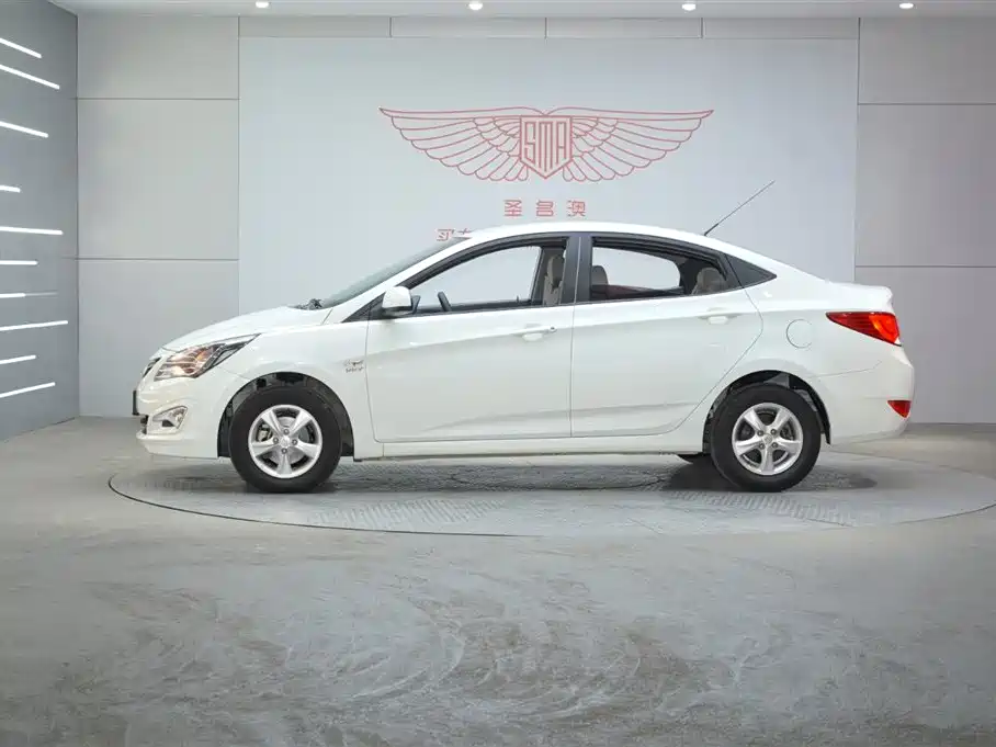 Reina 2016 1.4L automatic fashionable GS купить на сайте DeffCars