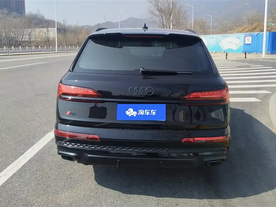 Audi Q7 2025 45 TFSI quattro S line Black Warrior купить на сайте DeffCars