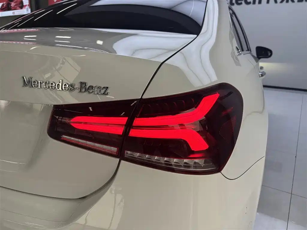 Mercedes-Benz A-Class 2021 A 200 L Sports Sedan Fashionable купить на сайте DeffCars