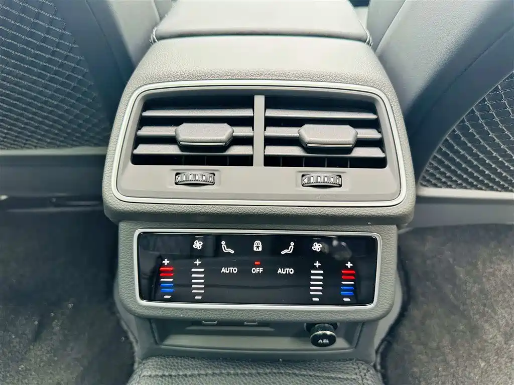 Audi A6L 2025 45 TFSI Premium Dynamic Model купить на сайте DeffCars