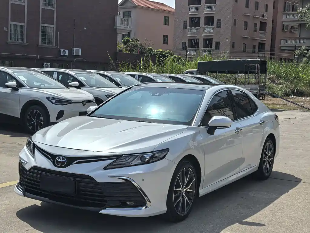 Camry 2021 2.5G Deluxe Edition купить на сайте DeffCars