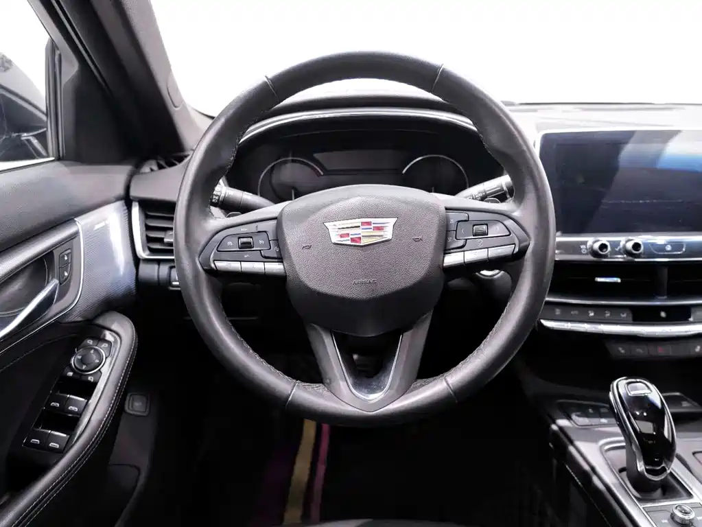 Cadillac CT5 2021 facelift 28T luxury model купить на сайте DeffCars