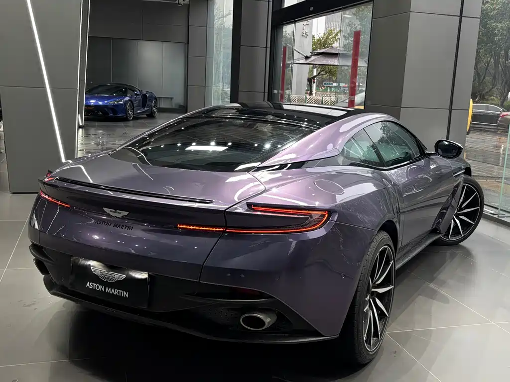 Aston Martin DB11 2019 4.0T V8 Coupe купить на сайте DeffCars