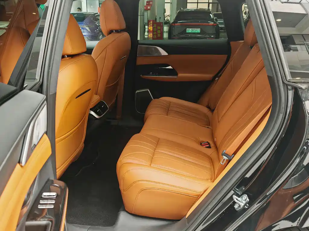 Xpeng G9 2025 model 625 long battery life Max купить на сайте DeffCars