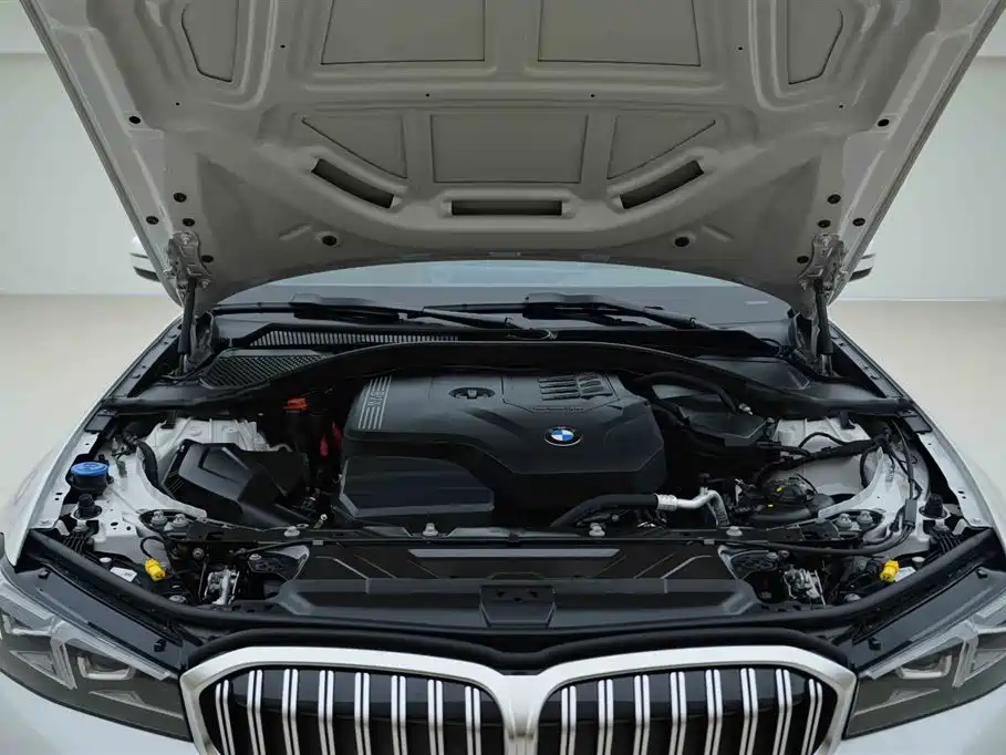 BMW 3 Series 2023 320Li M Sports Package купить на сайте DeffCars