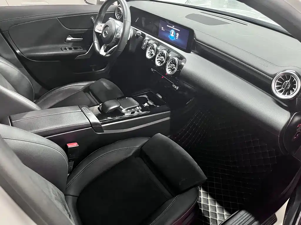 Mercedes-Benz A-Class 2021 A 200 L Sports Sedan Fashionable купить на сайте DeffCars