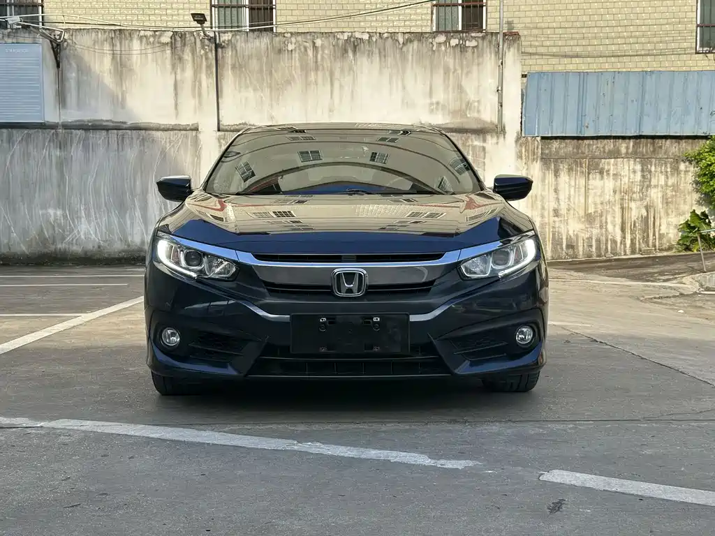 Civic 2016 220TURBO CVT Deluxe Edition купить на сайте DeffCars