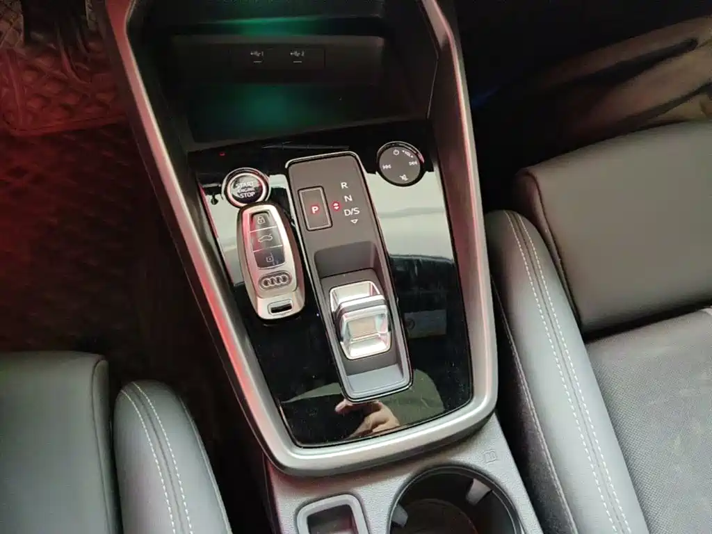 Audi A3 2024 A3L Limousine 35 TFSI Fashionable and Sporty купить на сайте DeffCars