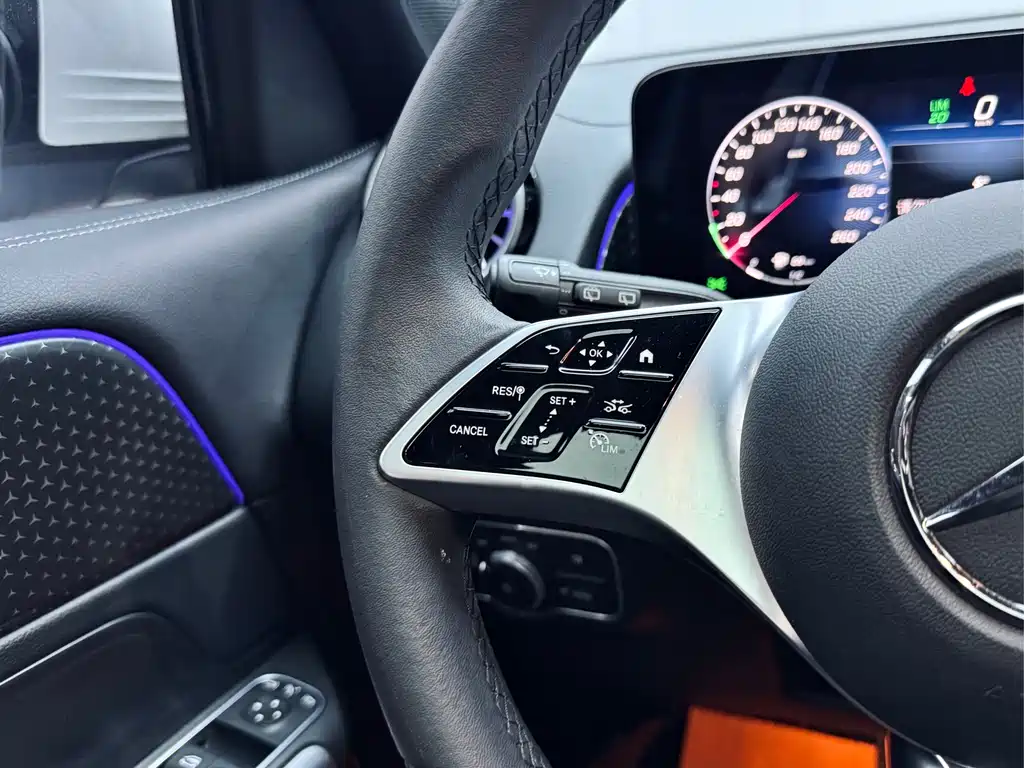 Mercedes-Benz GLB 2024 GLB 220 Dynamic купить на сайте DeffCars