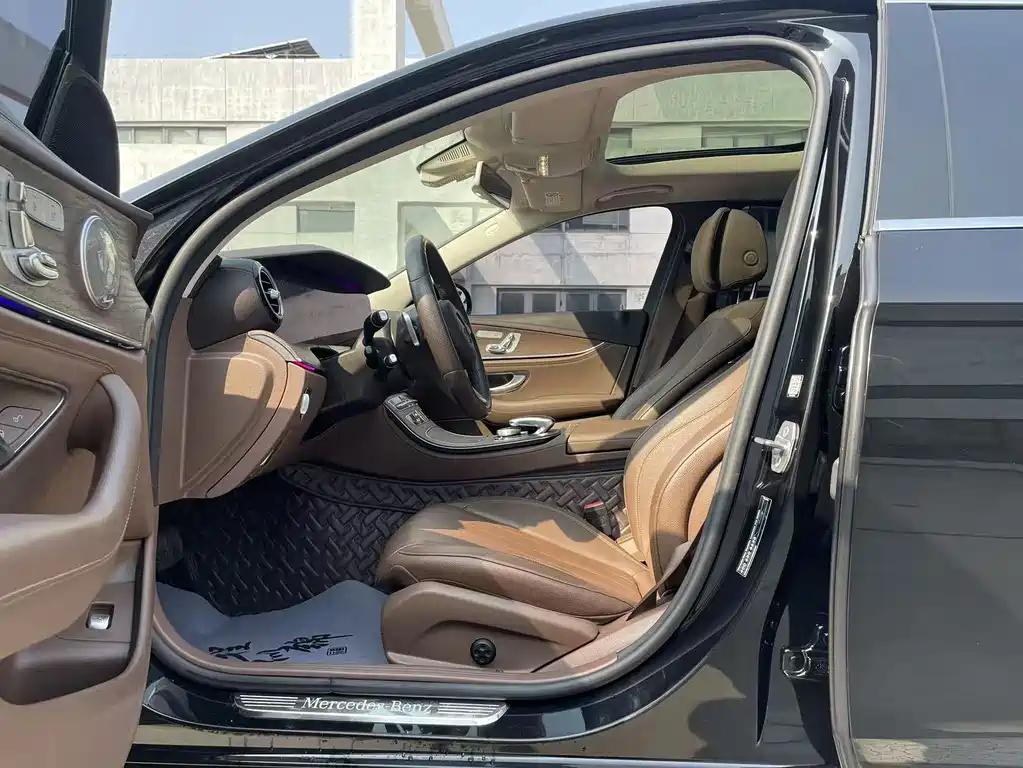 Mercedes-Benz E-Class 2017 E 300 L Luxury Model купить на сайте DeffCars