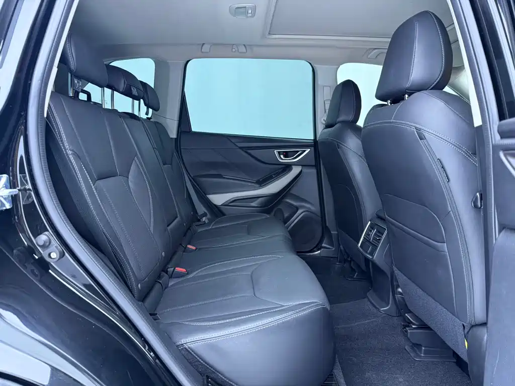 Forester 2022 2.0i AWD Deluxe Edition EyeSight купить на сайте DeffCars