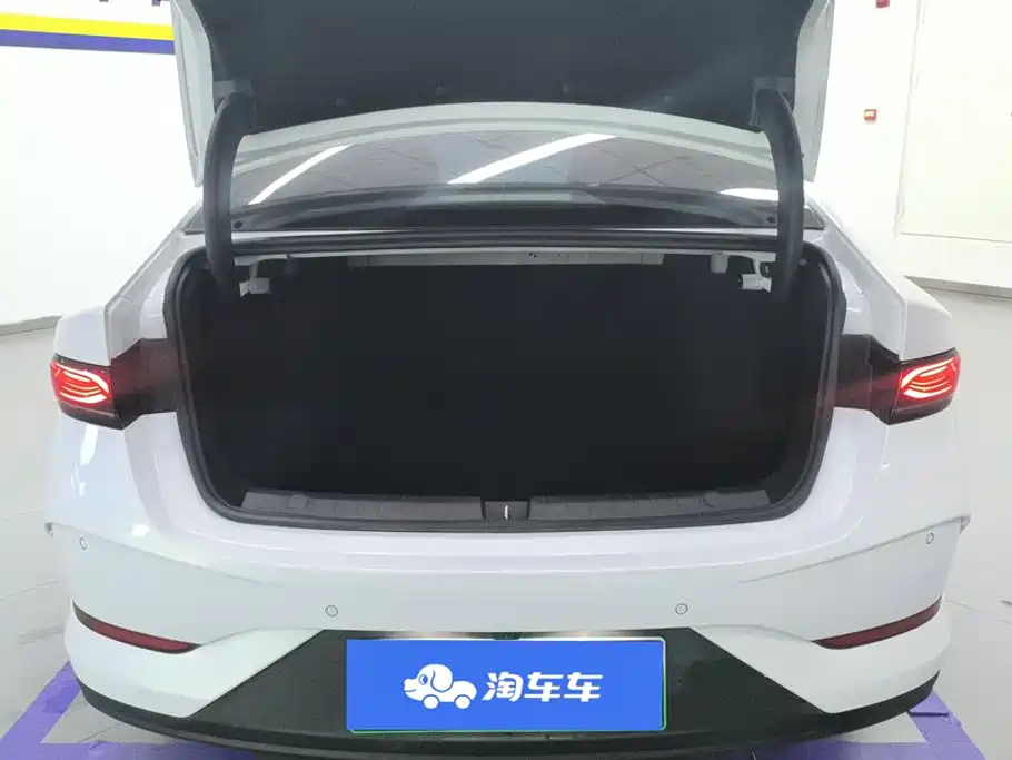 Qin Plus 2025 DM-i smart driving version 55KM leading model купить на сайте DeffCars