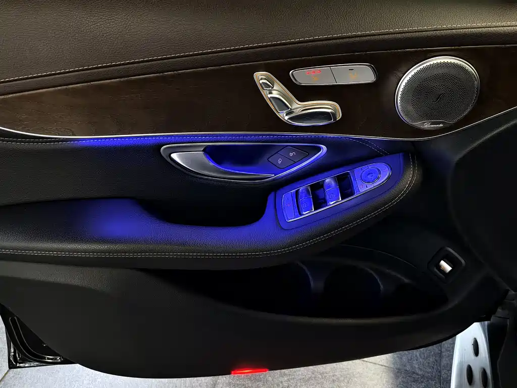 Mercedes-Benz GLC 2020 GLC 260 L 4MATIC luxury model купить на сайте DeffCars