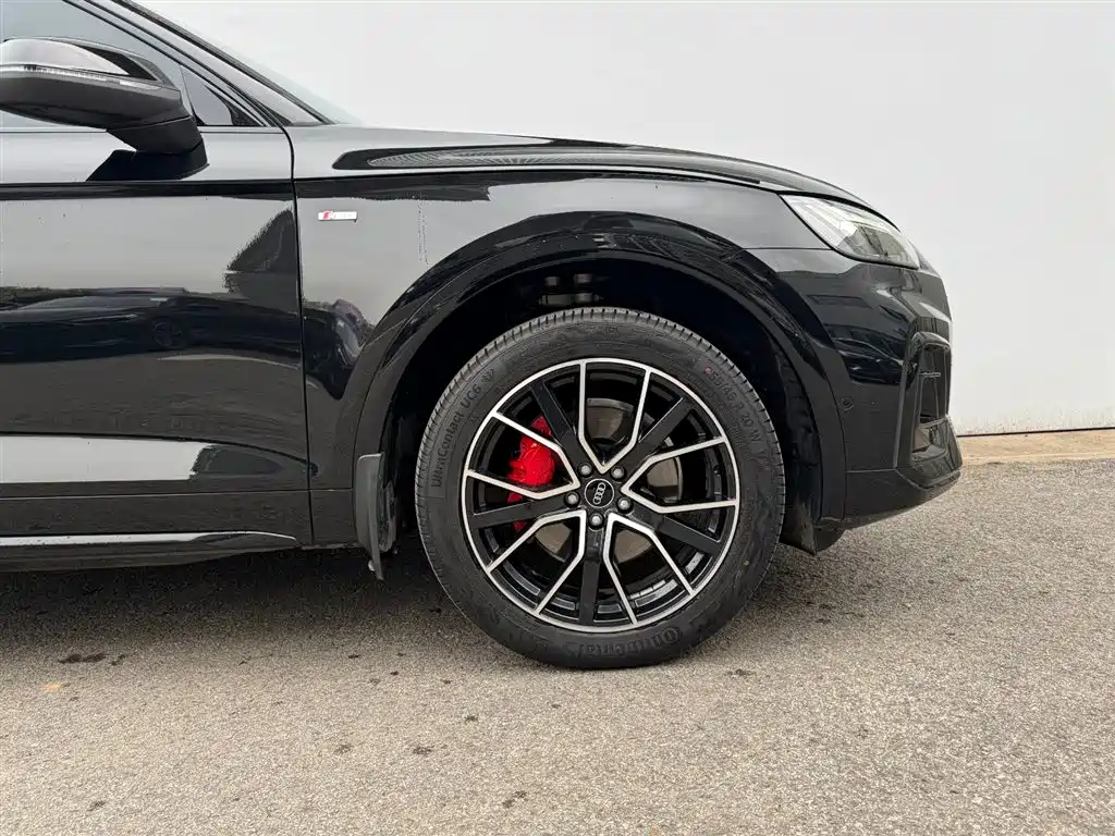 Audi Q5L 2024 45 TFSI luxury and dynamic model купить на сайте DeffCars