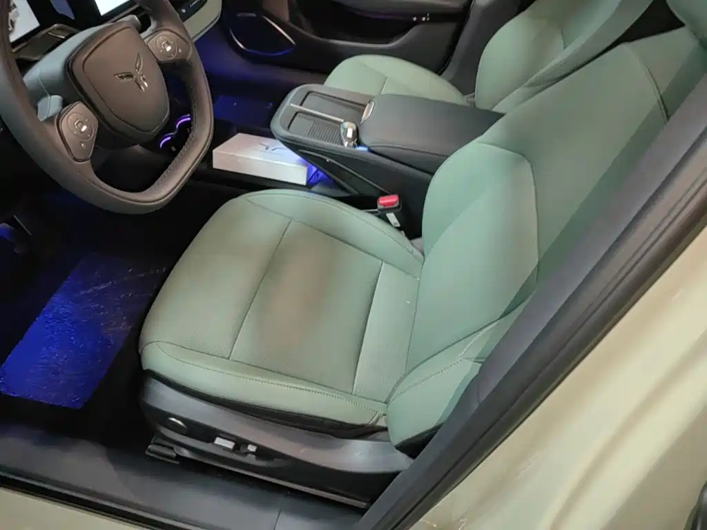 Red Flag Hongqi EH7 2025 Model 690 Select Edition купить на сайте DeffCars