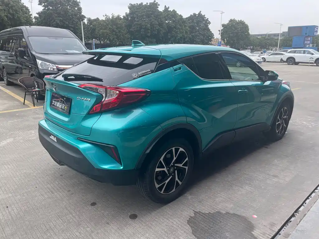 Toyota C-HR 2020 2.0L Leading Edition купить на сайте DeffCars