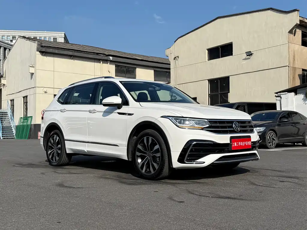 Tiguan L 2022 380TSI automatic four-wheel drive R-Line flagship version 7 seats купить на сайте DeffCars